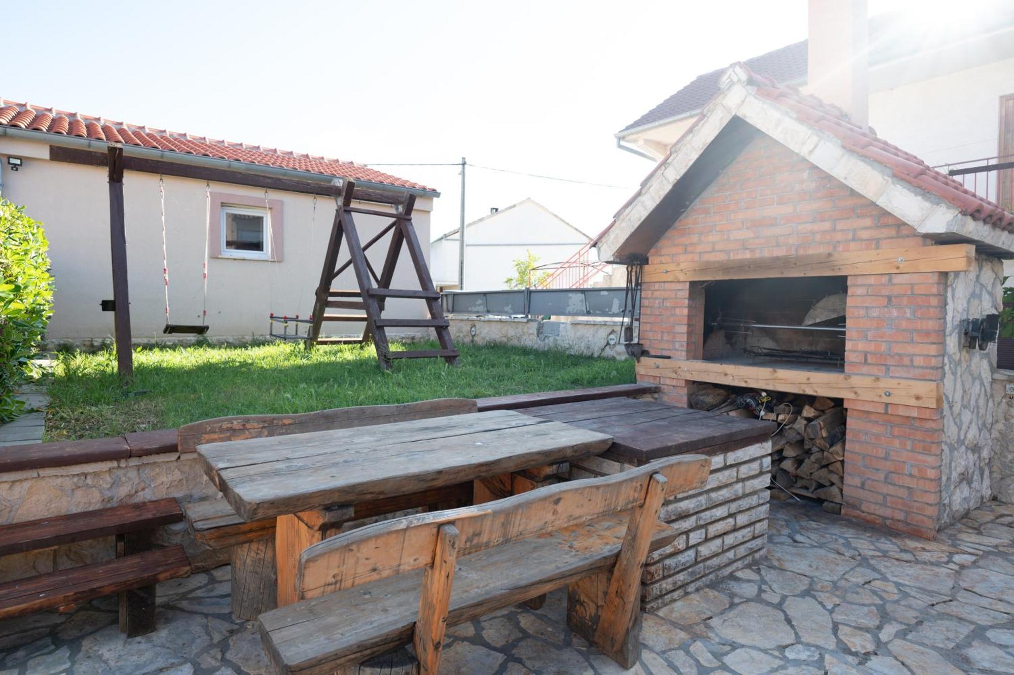 Holiday Home Luka Pridraga Kültér fotó