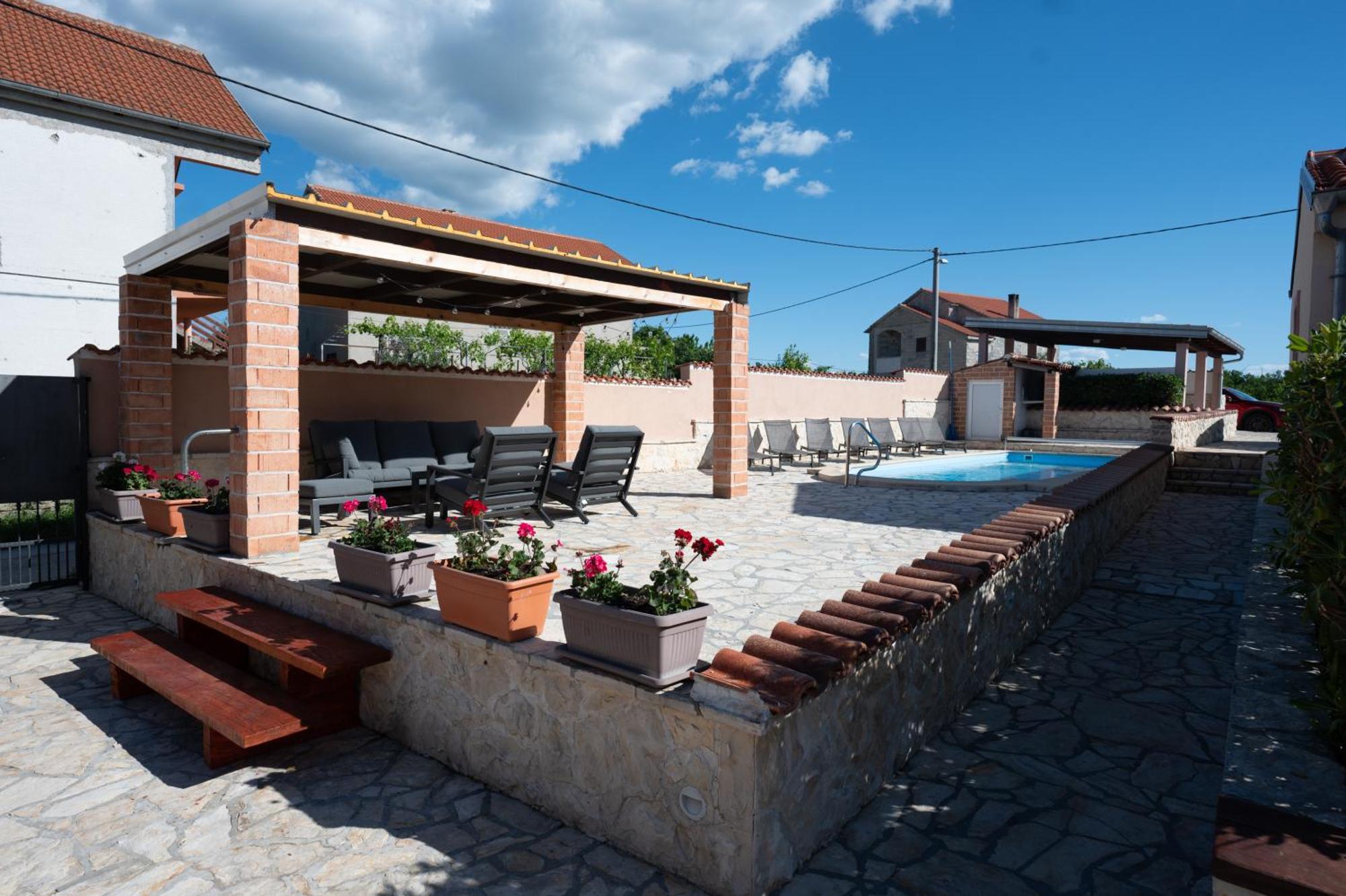 Holiday Home Luka Pridraga Kültér fotó